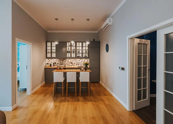 S18 Apartments